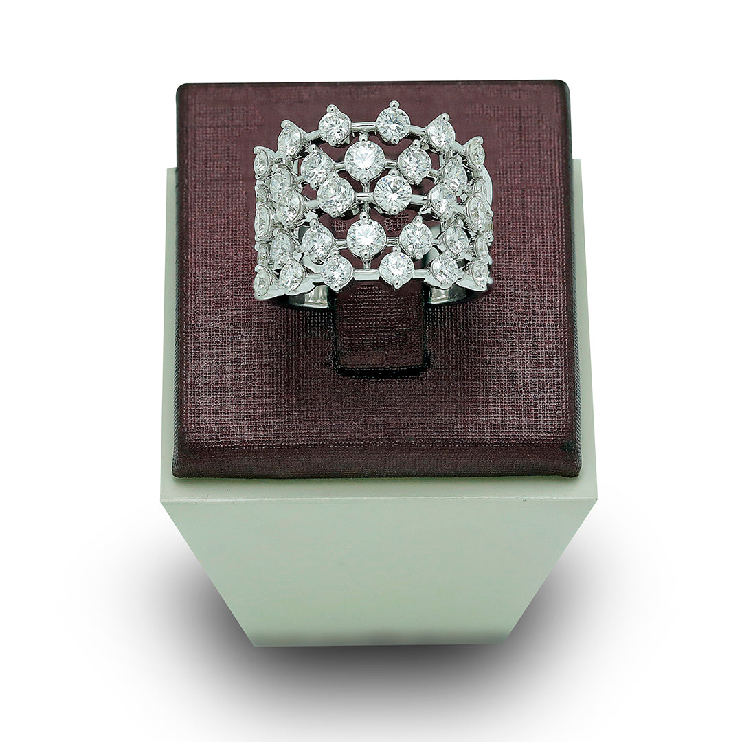 Ring in 5 lines of Round Diamonds in 18 Karat White Gold