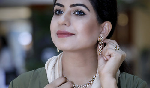 Ø¥Ø­ØªÙÙ Ø¨ÙØ­Ø¸Ø§ØªÙ Ø­ÙØ§ØªÙÙ Ø§ÙØ®Ø§ØµÙÙØ© ÙØ¹ ØªÙØ´ÙÙÙØ© Ø§ÙØ³ÙÙØ¬Ø§Ø¯Ø©Ù Ø§ÙØ­ÙÙØ±Ø§Ø¡ ÙØ¹ ÙÙØ§ÙÙ ÙÙÙÙØ¬ÙÙØ±Ø§Øª