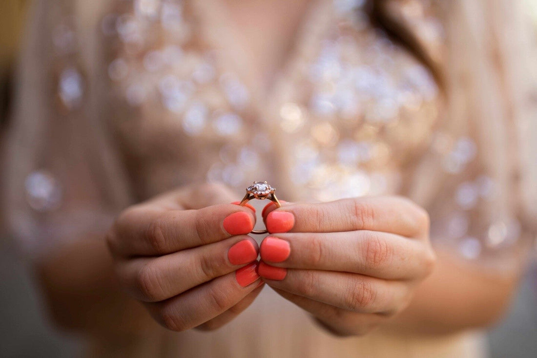 How to decide how much to spend on your engagement ring