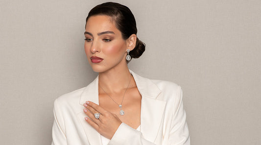 The engagement diamond ring collection in UAE. Shop diamond jewellery online through www.lialijewellery.com - world wide diamond jewellery shipping -  free jewellery delivery in UAE 