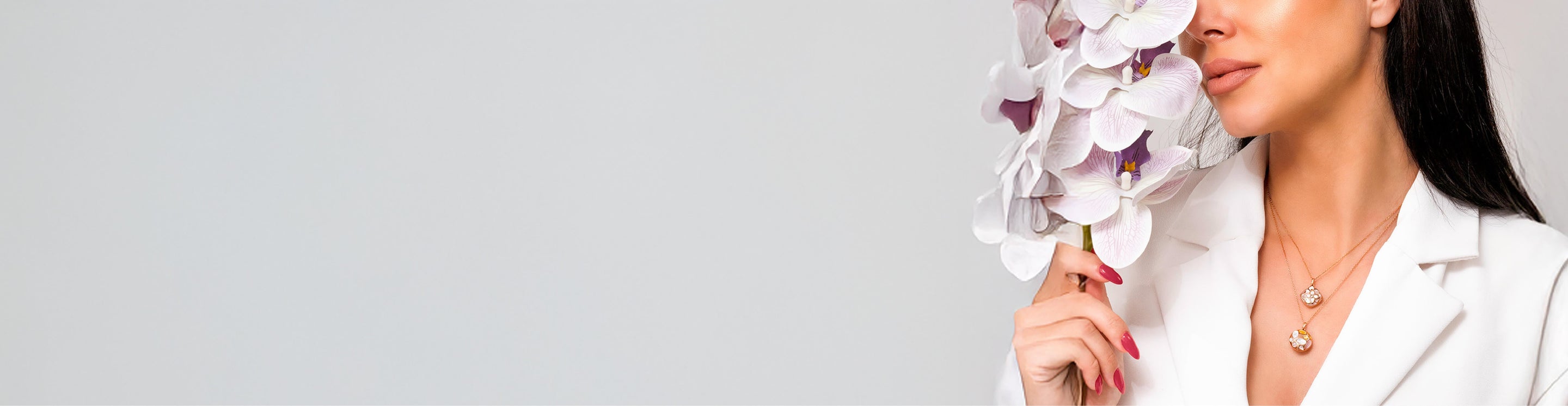 <p>Petite Collection</p>