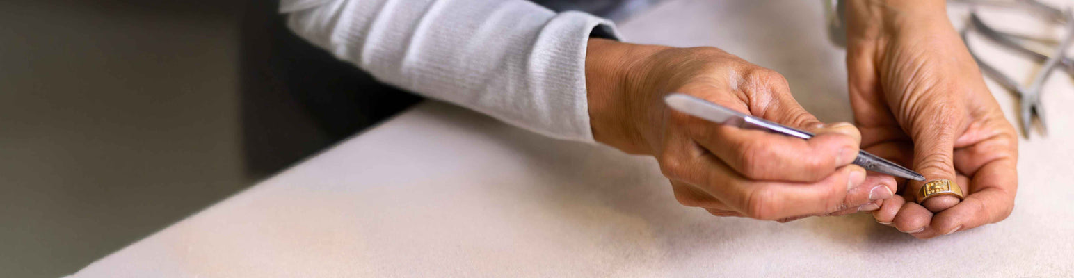 <p>Bespoke Jewellery</p>