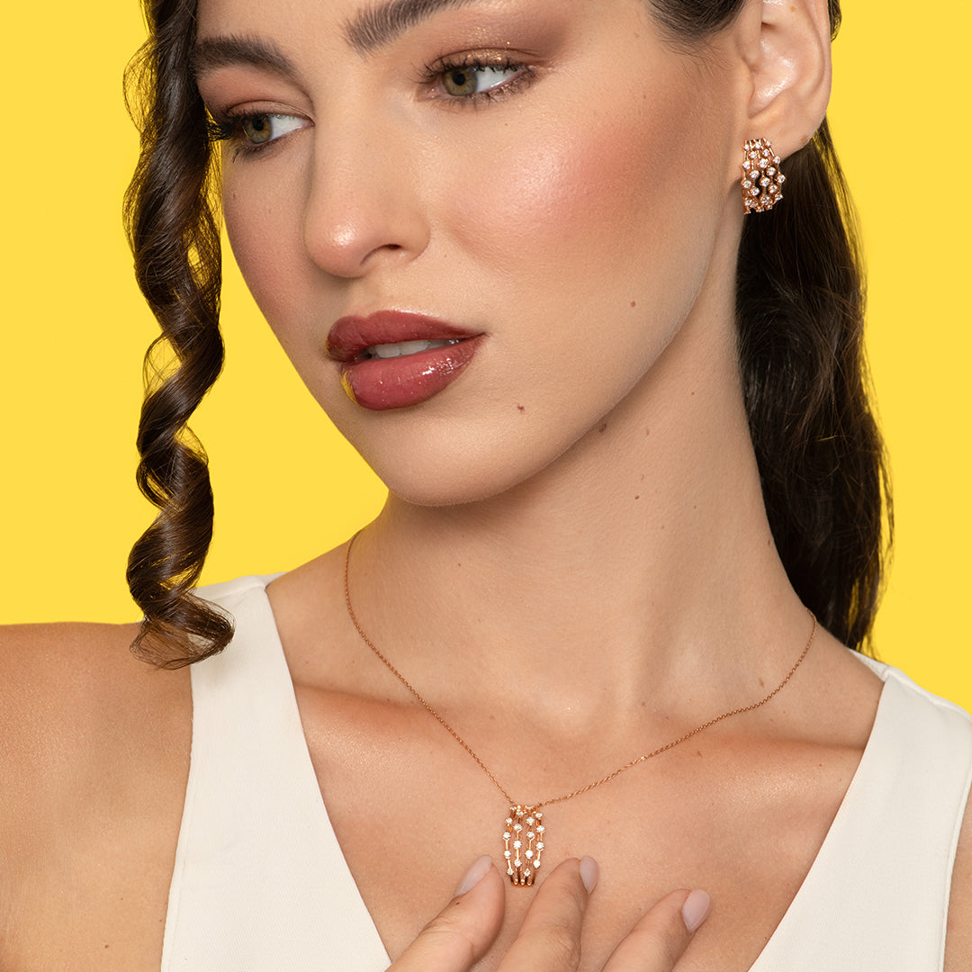 Amara Pendant - Medium