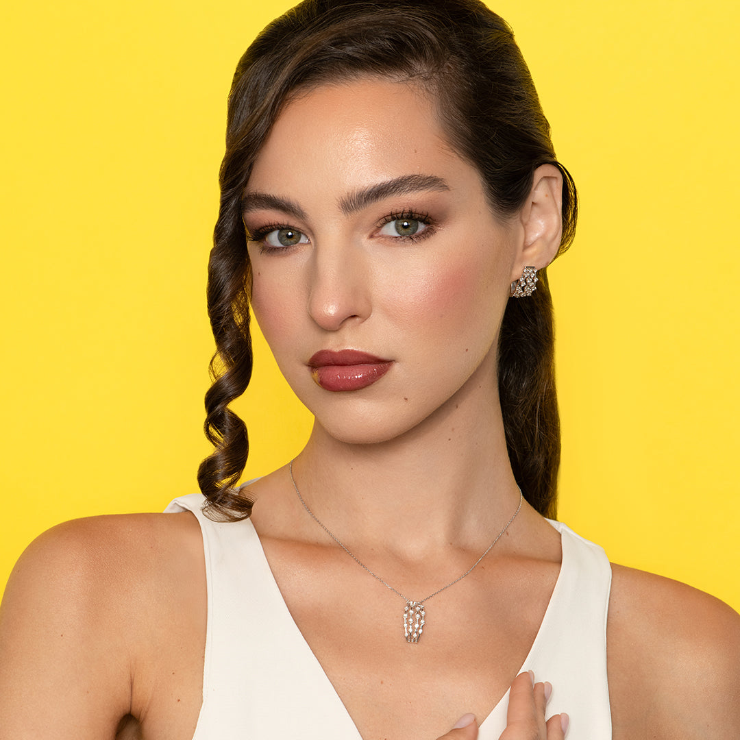 Amara Pendant - Medium