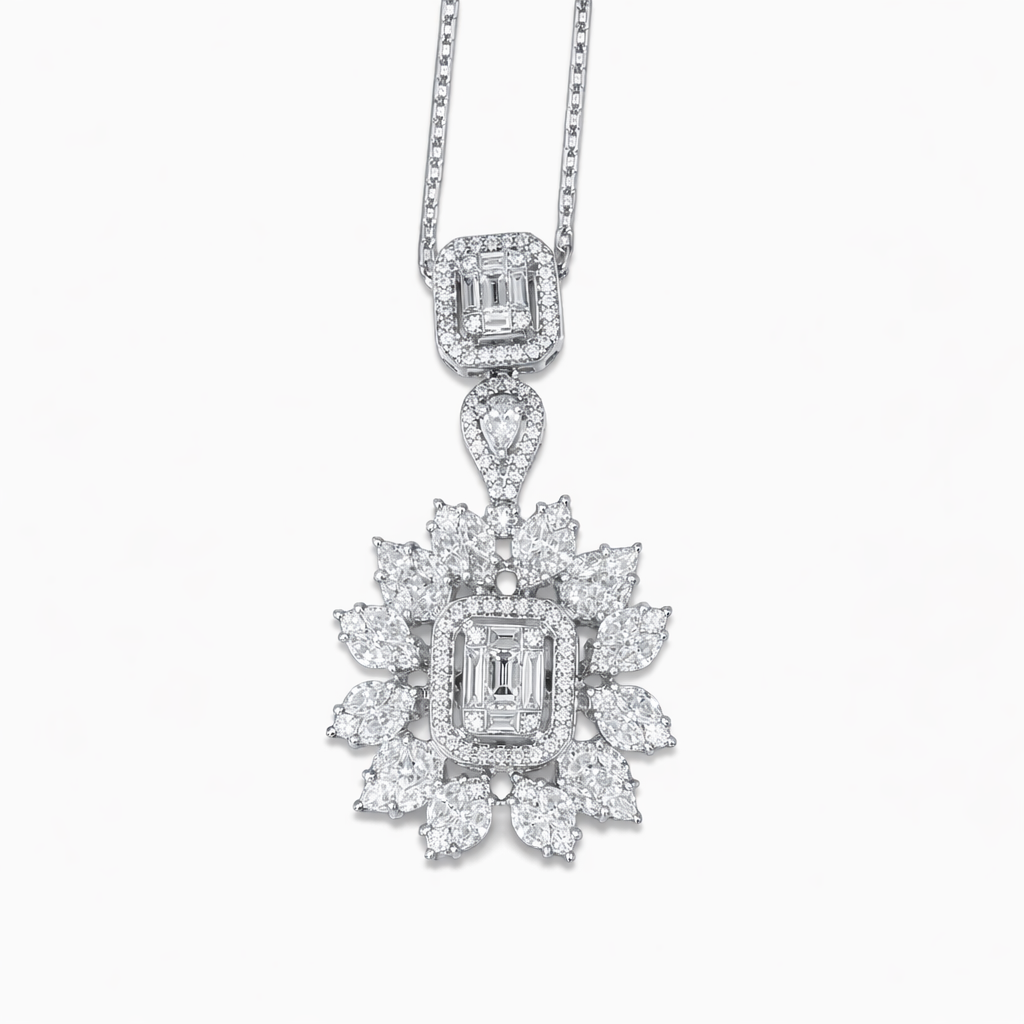 Red Carpet Areeq Sunflare Bloom Pendant in 18K Gold