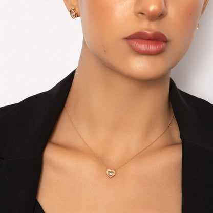 Heart Pendant with dancing Diamond
