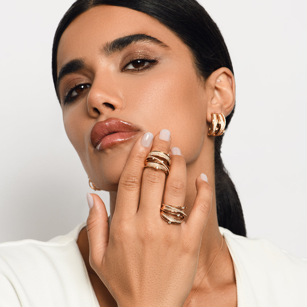 Midnight Rose Diamond Ring - Medium