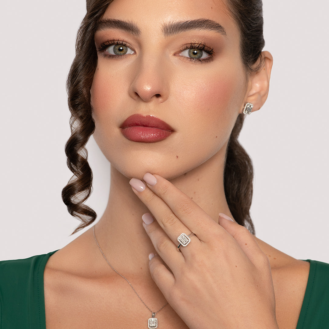 Mirage 1 Ct Look Emerald Cut Diamond Ring