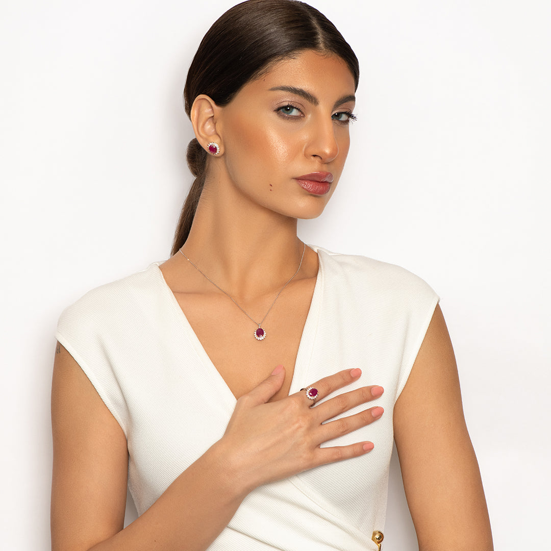 Precious Royal Sapphire Pendant in 18K White Gold & Diamonds