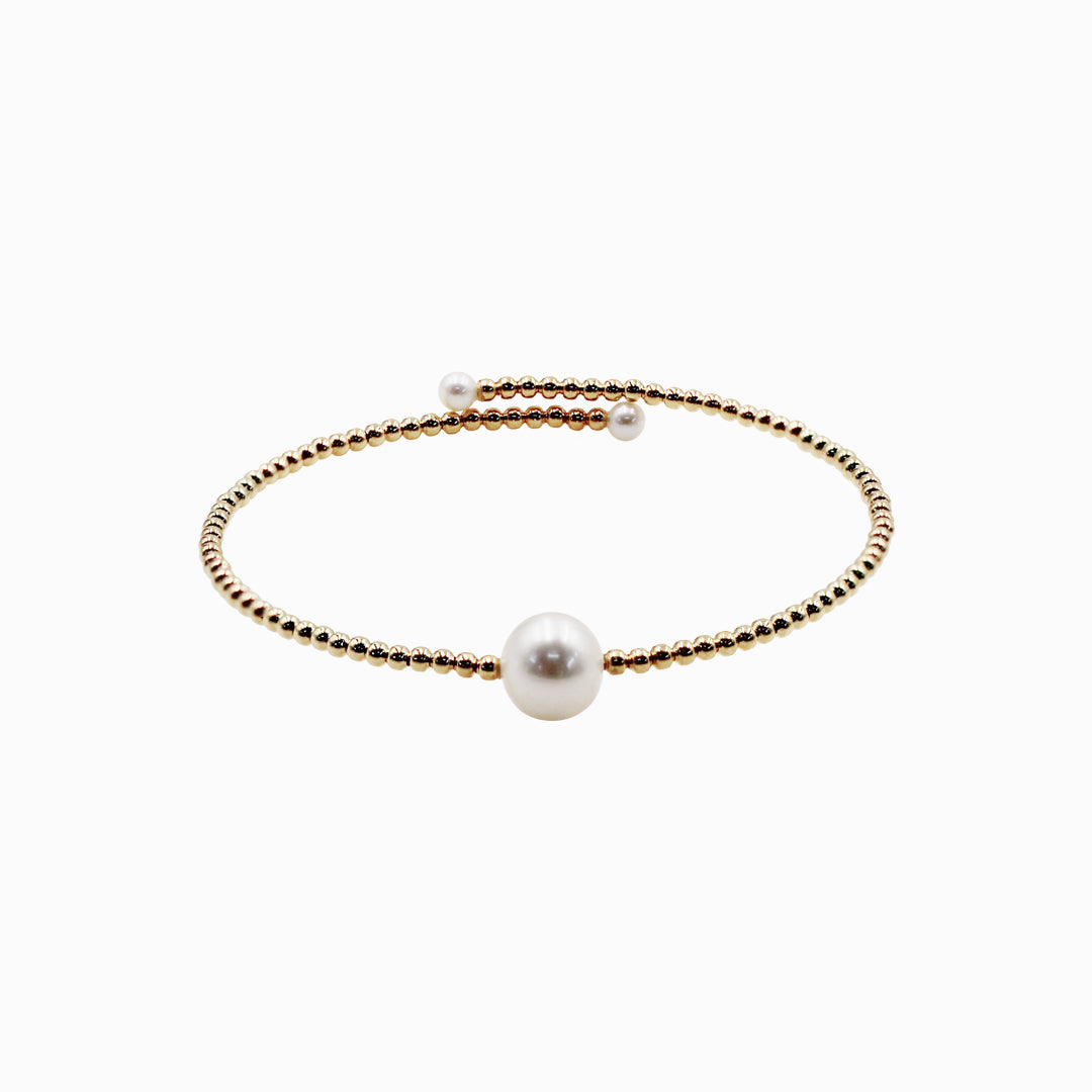 Sakura Solitaire Pearl Open Bangle in 18K Yellow Gold