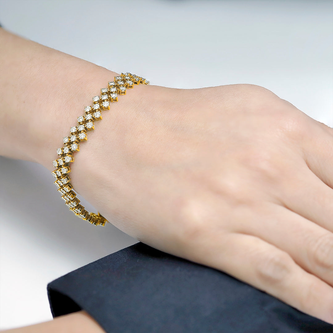 Classic Joie diamond bracelet in 18K yellow gold