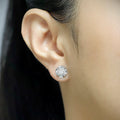 Diamond stud Earrings in 18K White Gold