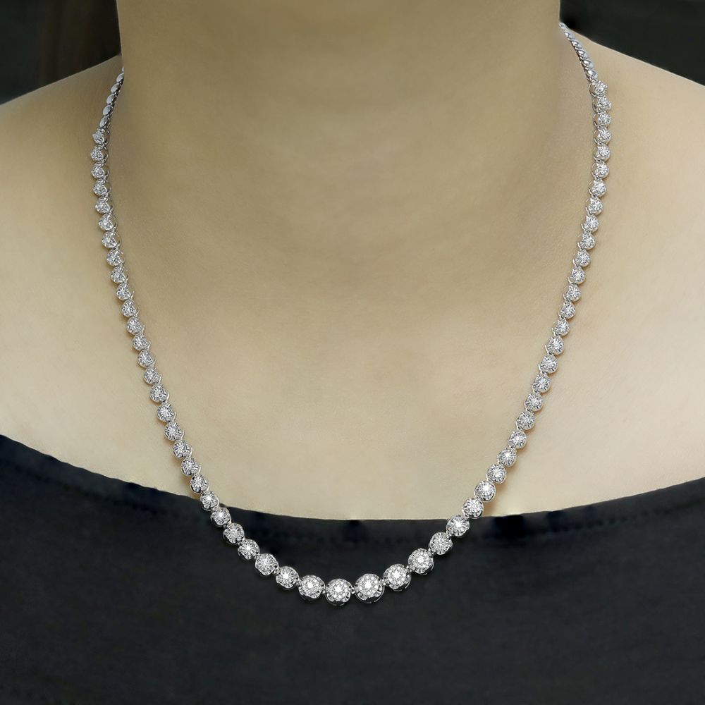Classic Diamond Tennis Necklace in 18K White Gold - Tiger prong setting