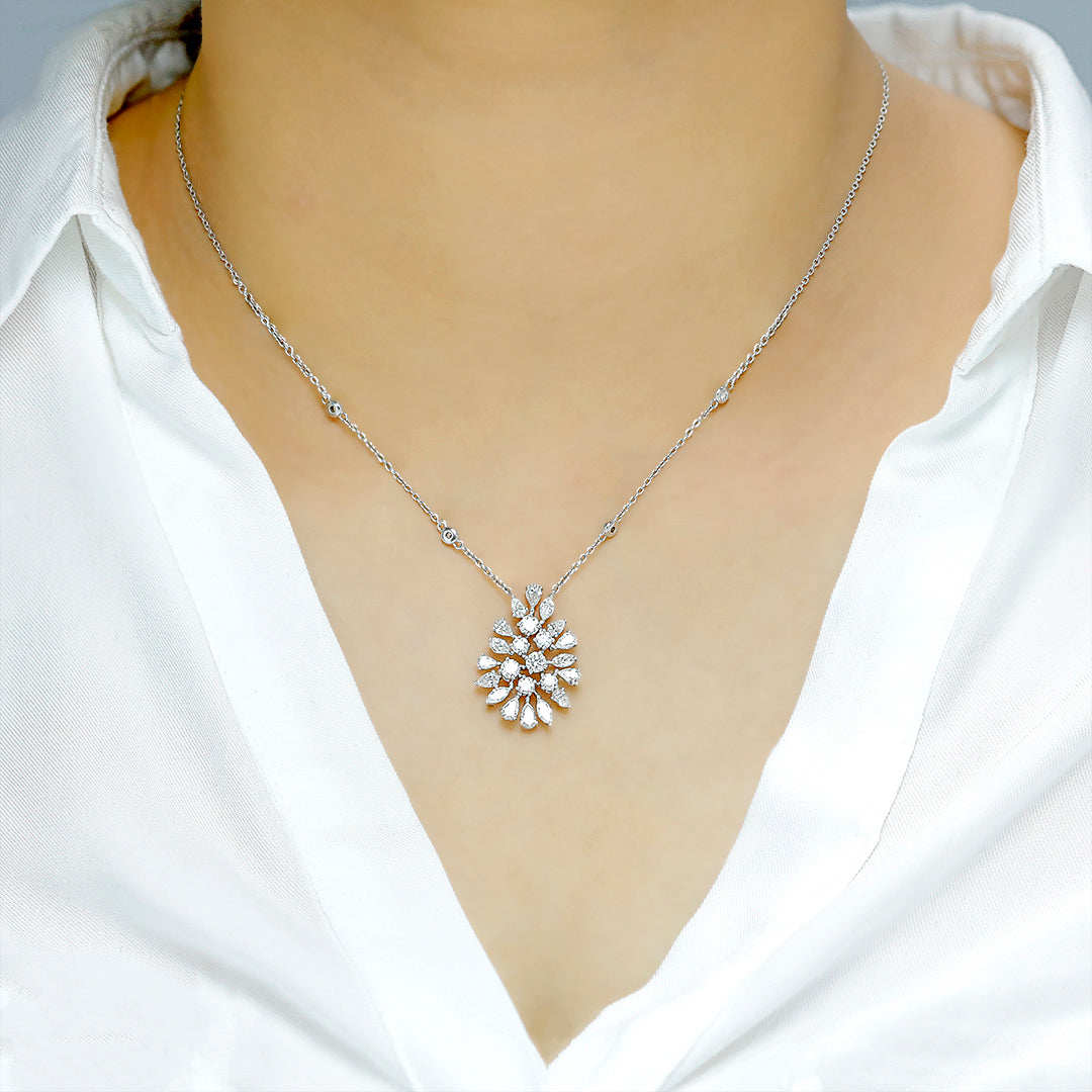 Red Carpet Pear Shaped Diamond Pendant