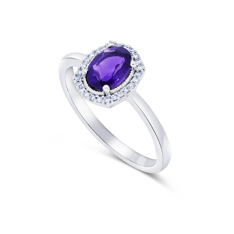 Precious Oval Shaped Amethyst Ring