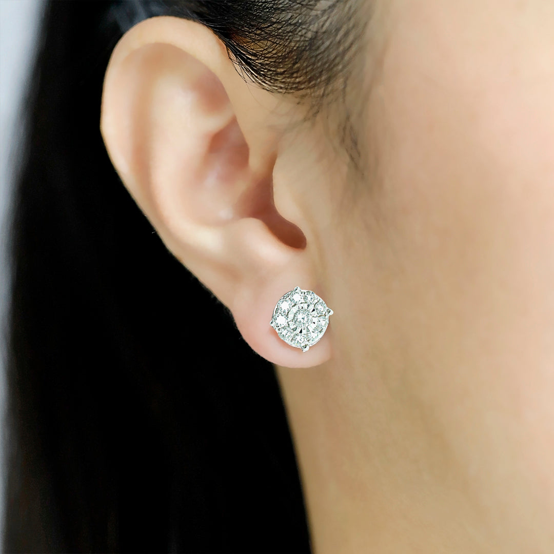 Daily wear diamond earrings in 18K yellow gold