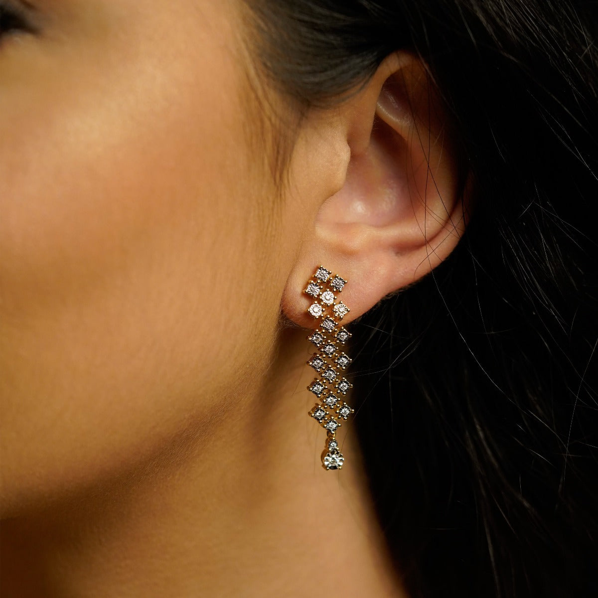 Elegant - Joie diamond earrings in 18K yellow gold