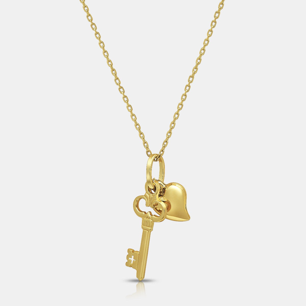 Heart & Key Pendant in 18K Yellow Gold