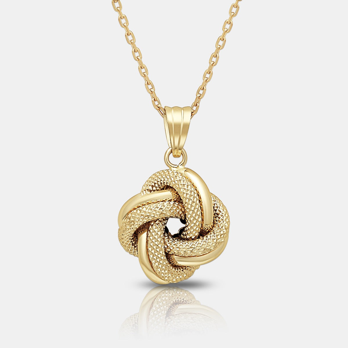 Infinity Knot Pendant in 18K Yellow Gold - Medium