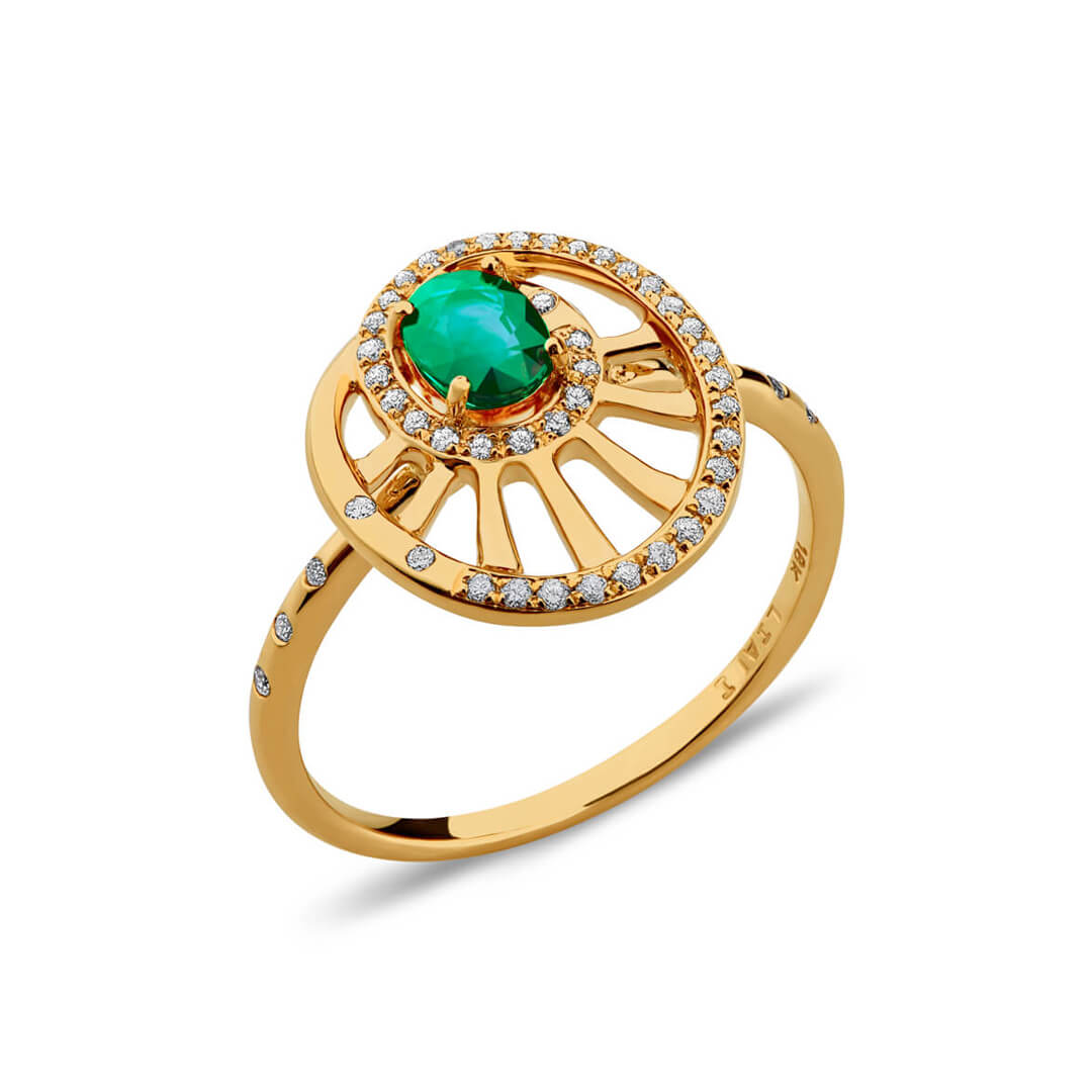 Precious Round Wheel Shaped Emerald Ring