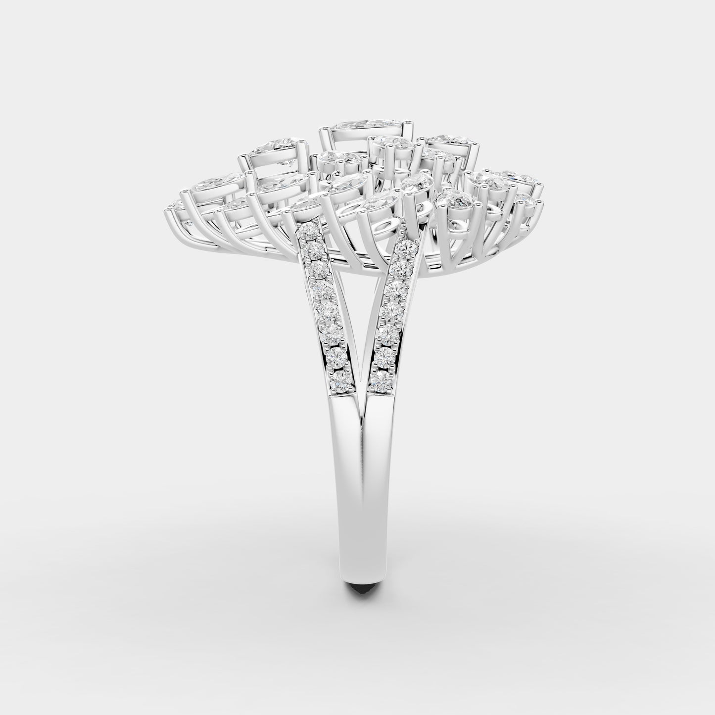 Red Carpet Eterna Cluster Diamond Ring in 18K Gold