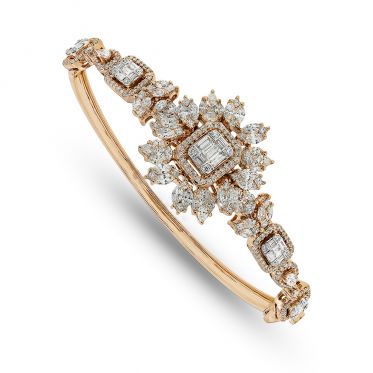 Diamond Charm Bracelet at Best Price in Surat, Gujarat | Veera Jewellery  Creations Private Limited